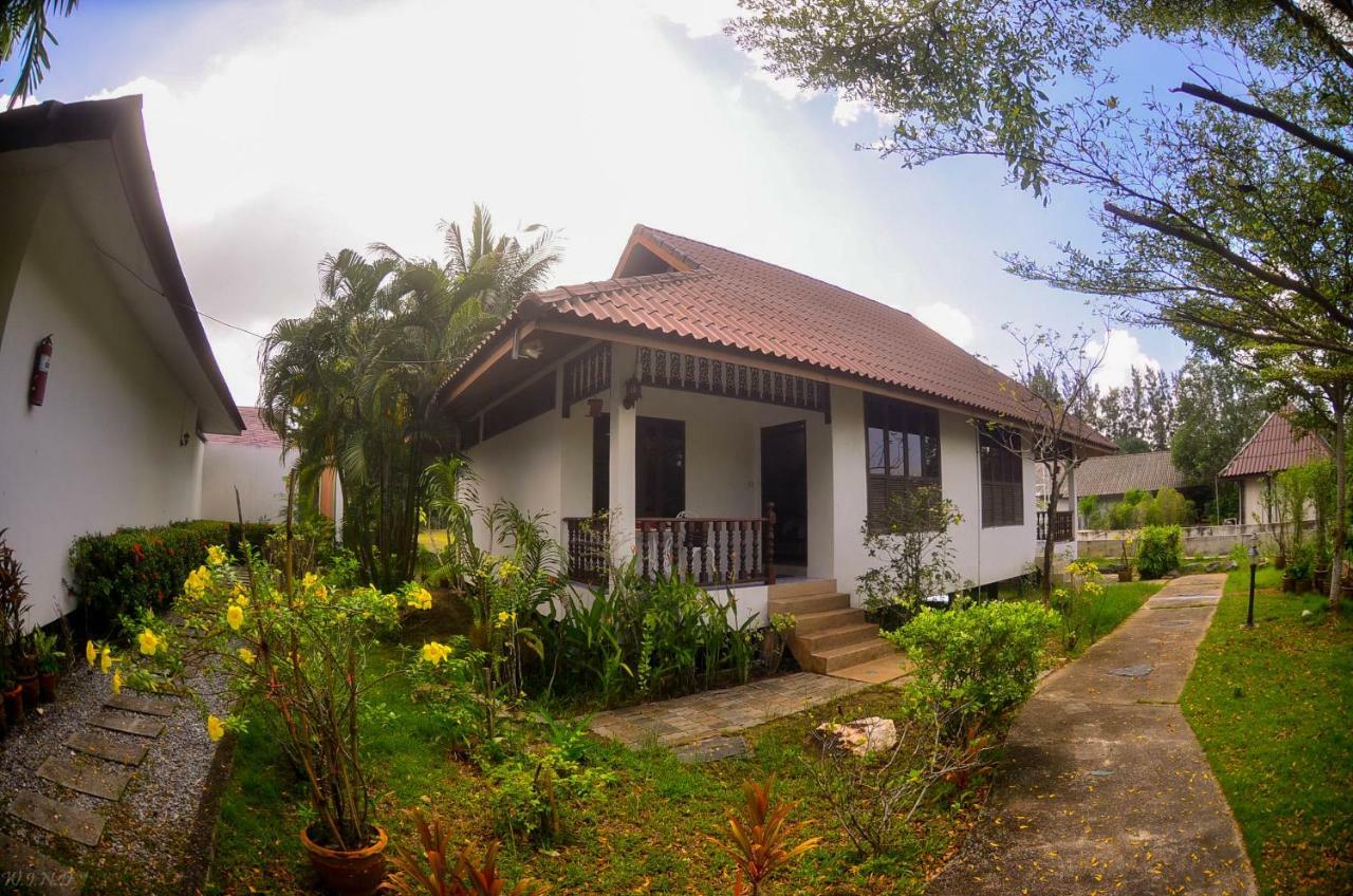 Chaiyo Resort Phuket Exterior photo